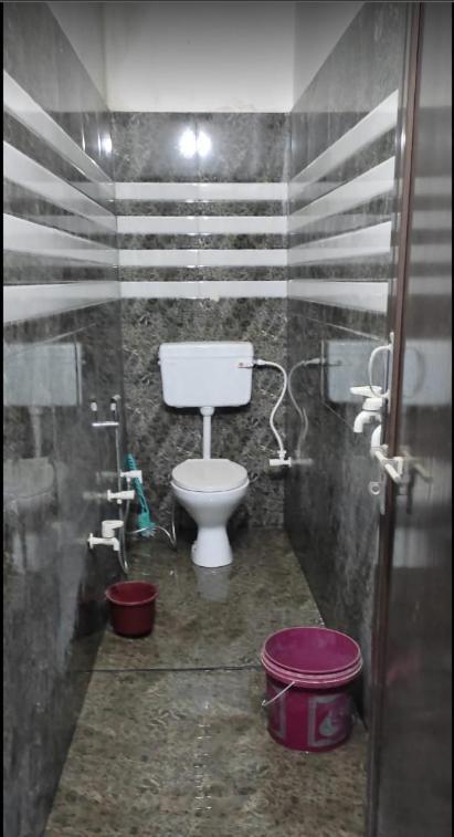 Om Sai Guest House Varanasi Exterior foto